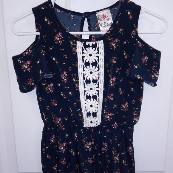 Girls one piece jump suit - Picture 1 of 4